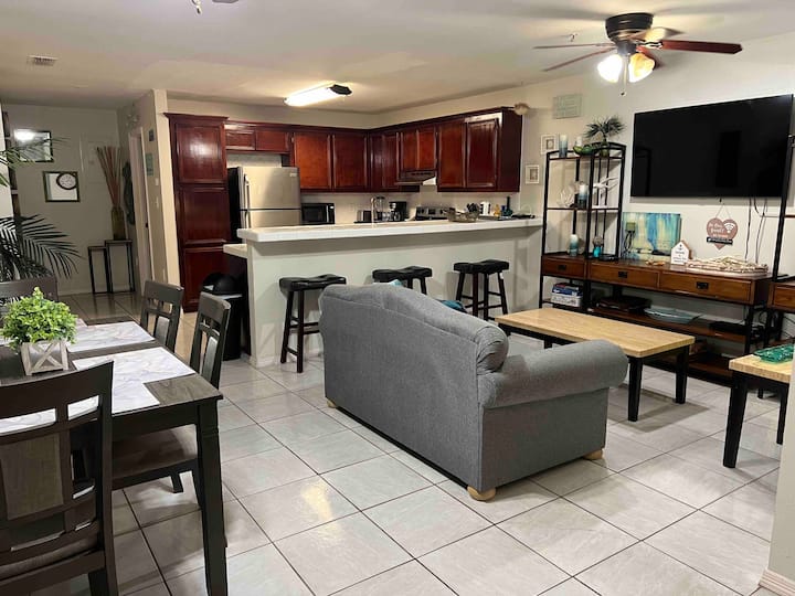 Lovely First Floor Condo With Pool. - South Padre Island