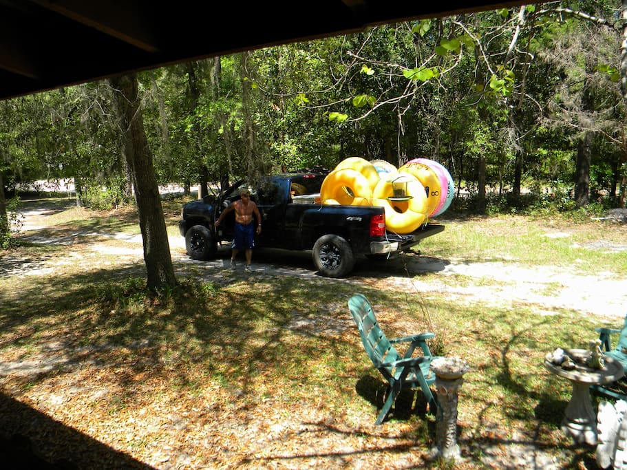 Go tubing nearby Ichetucknee & Santa Fe Rivers!