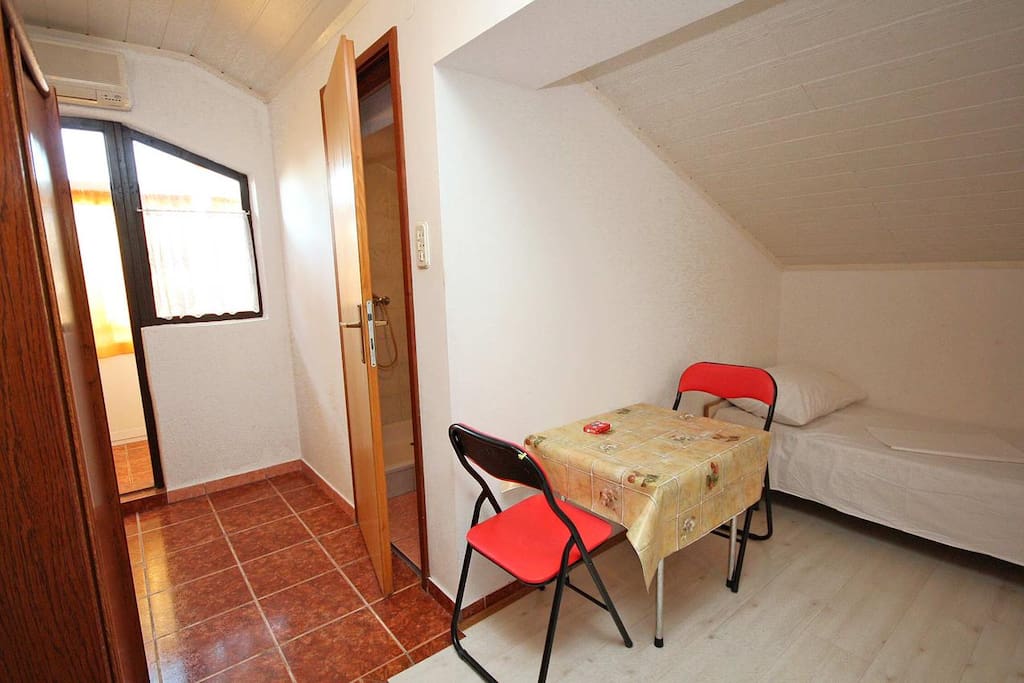 Dining room, Surface: 2 m²