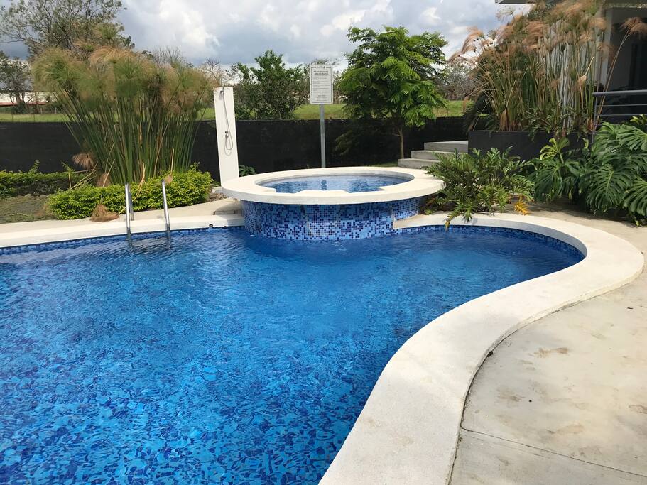 Piscina del Condominio