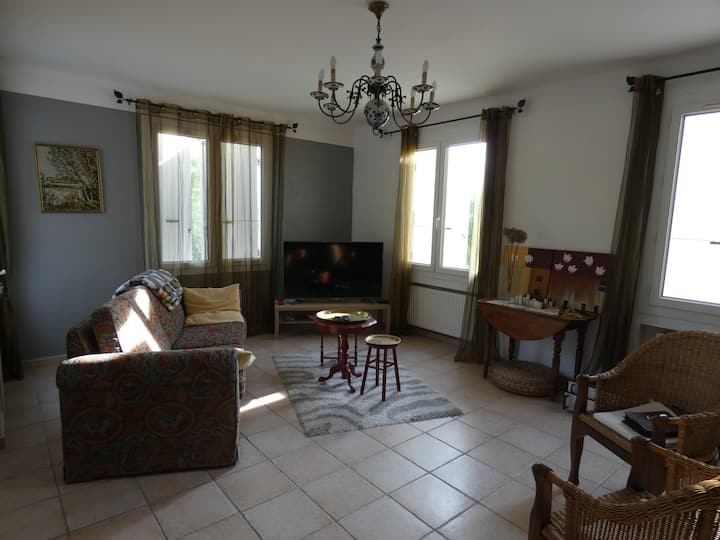 Appartement 100 M2 Tout éQuipé  Luberon
Wifi Fibre - Forcalquier