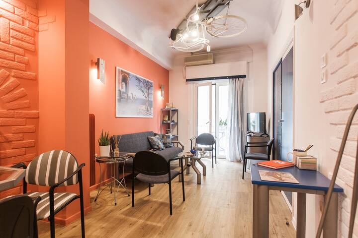 3 min from Syntagma Metro. Unique Style Flat