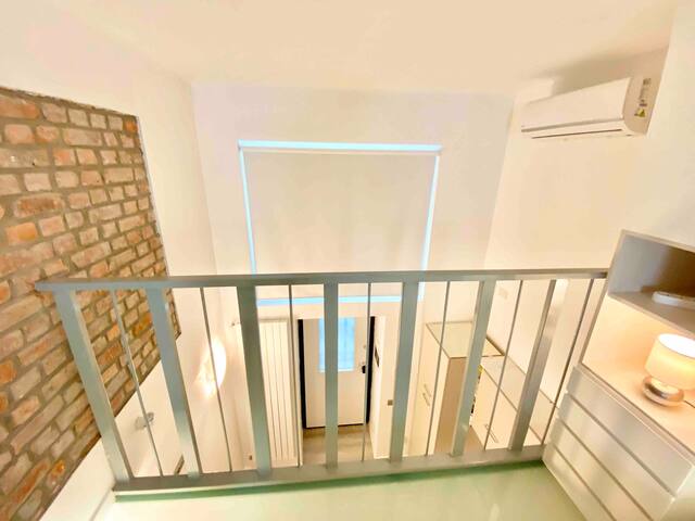 [Loft in centro] Metro + 12 posti letto gallery image 3
