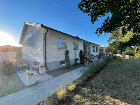 Villa in the middle of Färjestaden with proximity to the sea