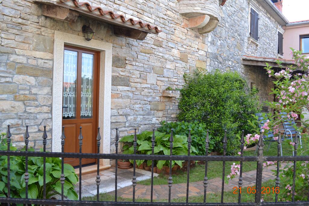 Backdoor to the garden