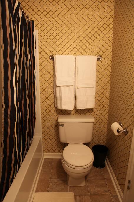 Private Ensuite Bathroom with Essentials (Towels, Shower Gel, Shampoo, Conditioner, Hand Soap, Facial and Toilet Tissue)