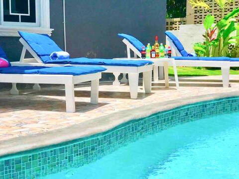 Escape 2 Tryall Gardens:
Pool/Chef / 7bd/ 8bt