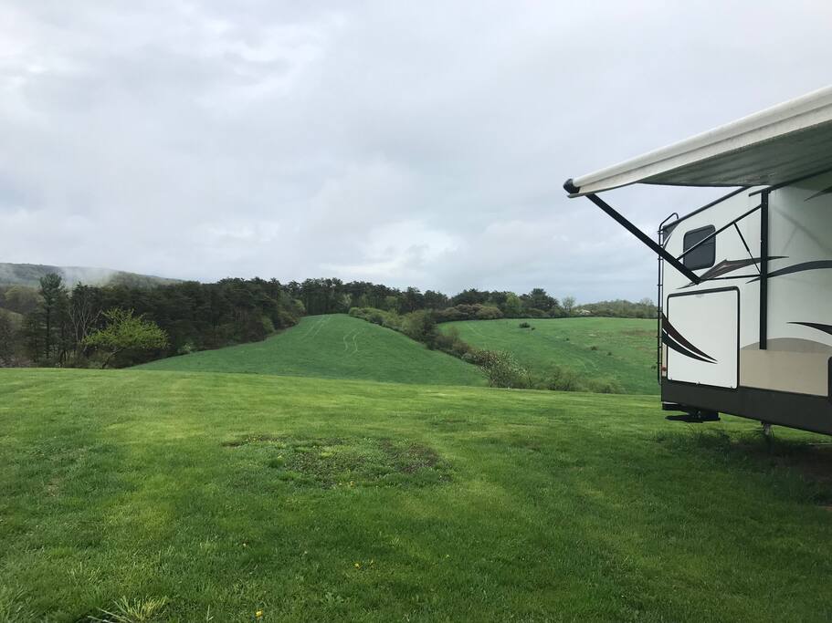 Country Camper with View - Campers/RVs for Rent in Alexandria