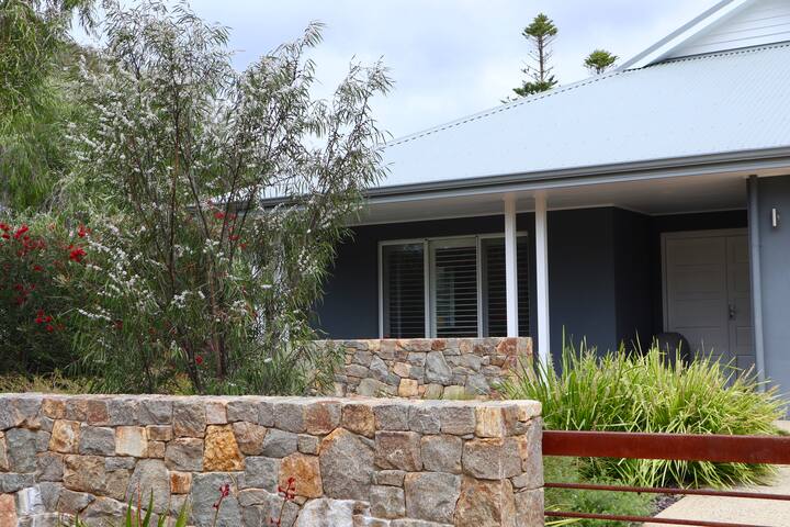 10 Eagle Bay – Beachhouse gallery image 2