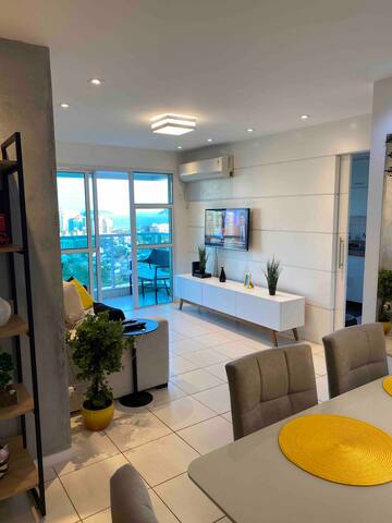 Lindo apartamento, no coração da Barra, vista mar! gallery image 5