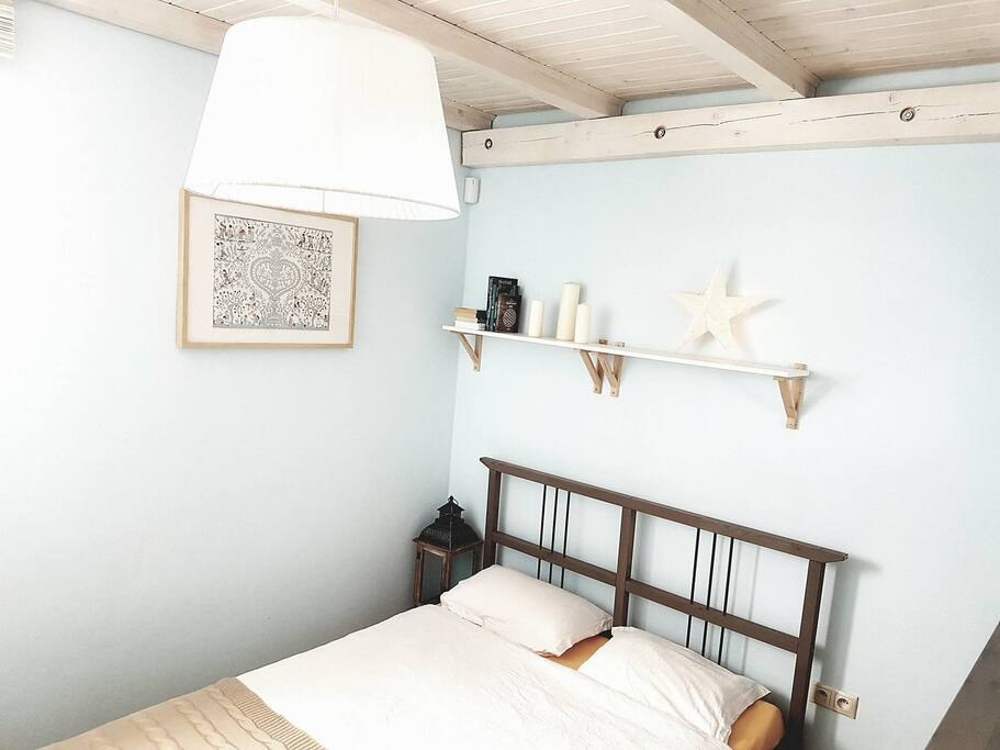 Separate guest room