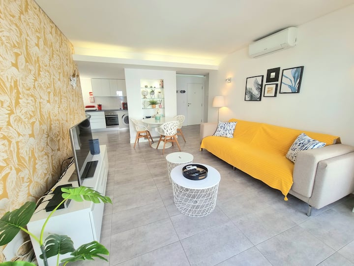 Vitamin Sea! 400m From Beach, Garage, City Center - Quarteira