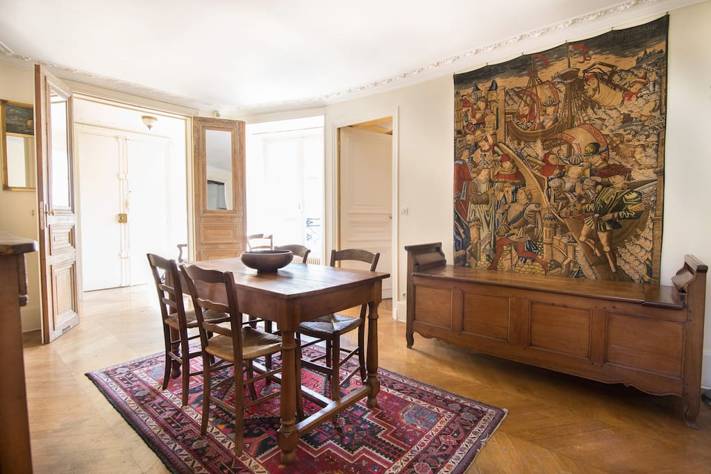 Dining area with entrance of the apartment.