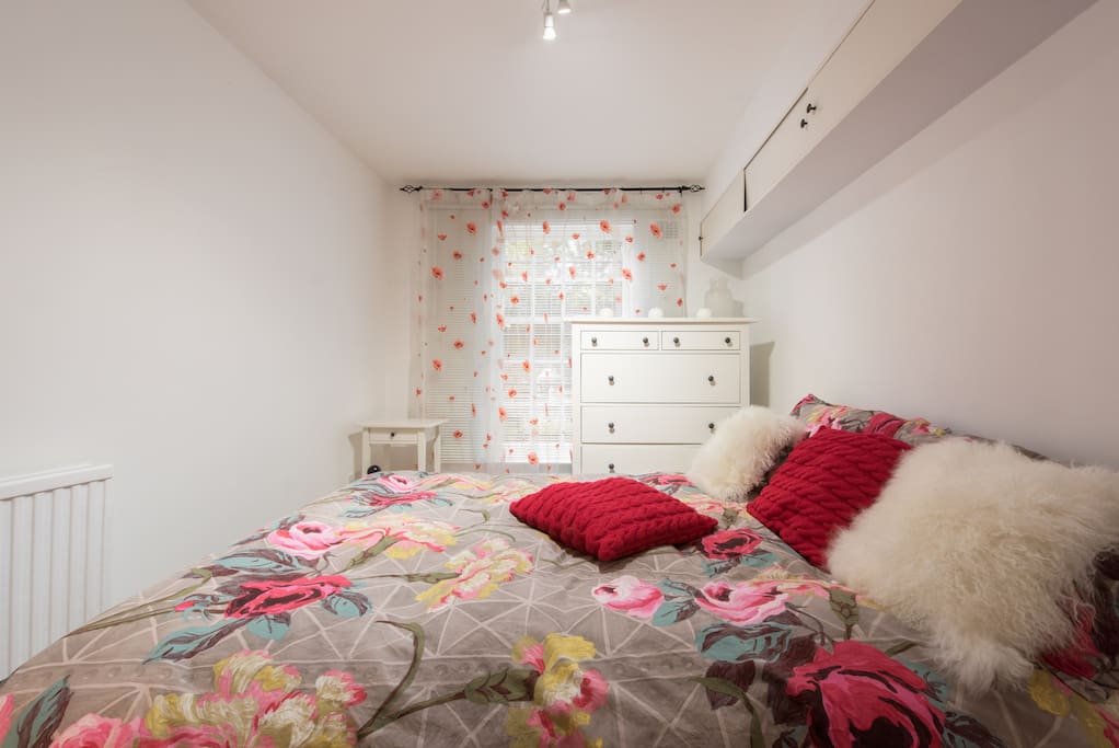 Bedroom with double bed and high quality bedding