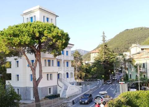 Villa Schiaffino Fancy First Floor Apartment