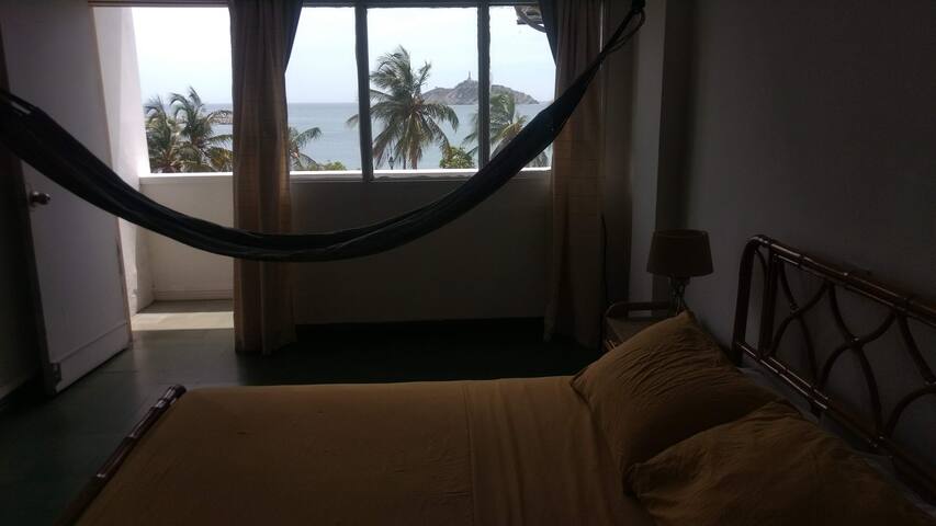 Habitación con vista al mar, centro histórico 304