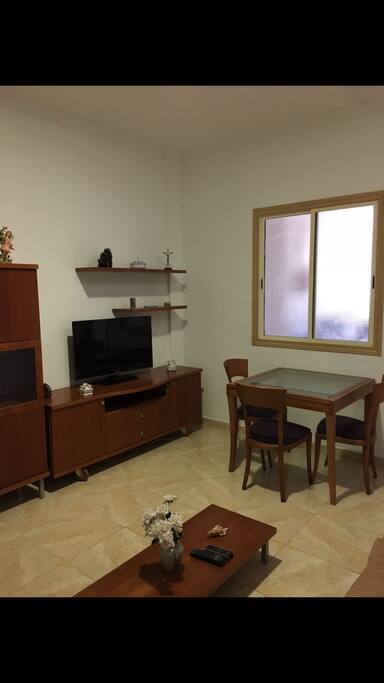 SALON AMPLIO TOTALMENTE EQUIPADO