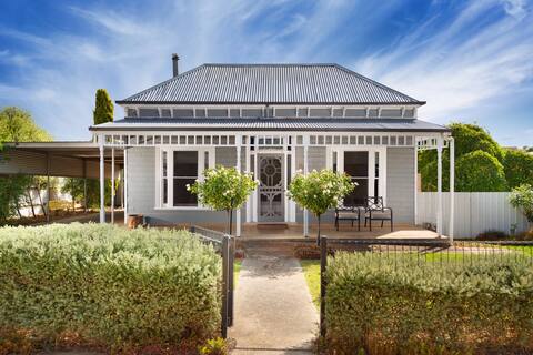Wirra House