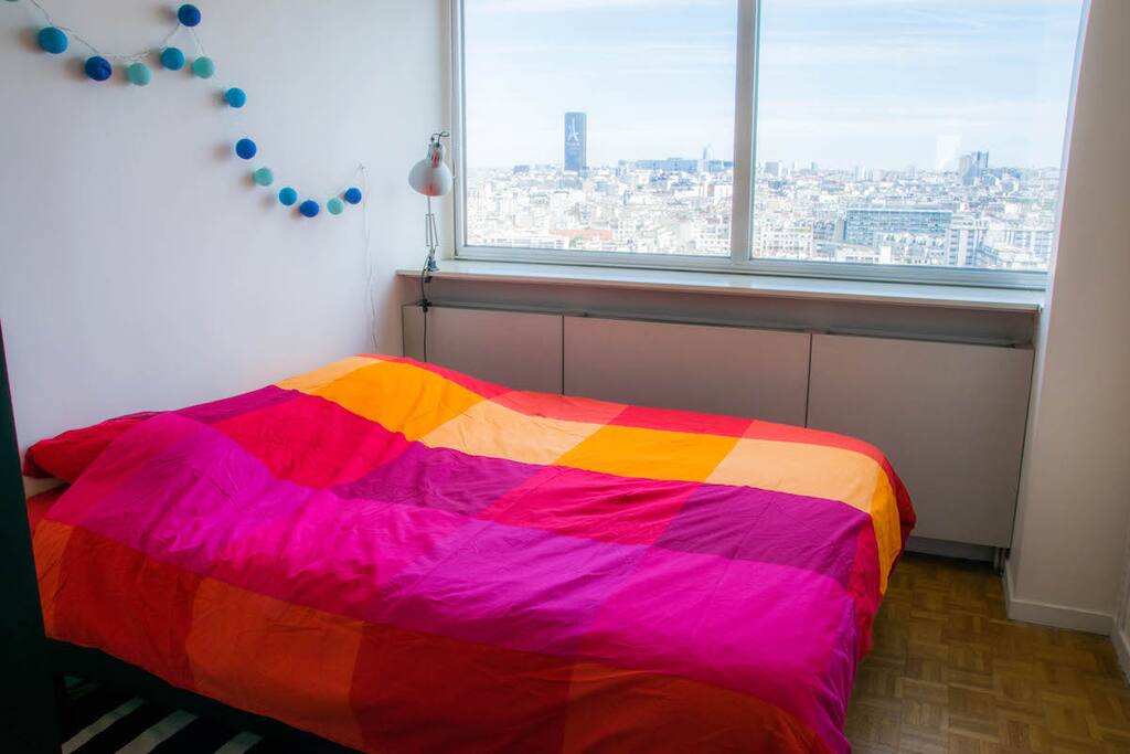 Bedroom with an amazing view on Paris city.