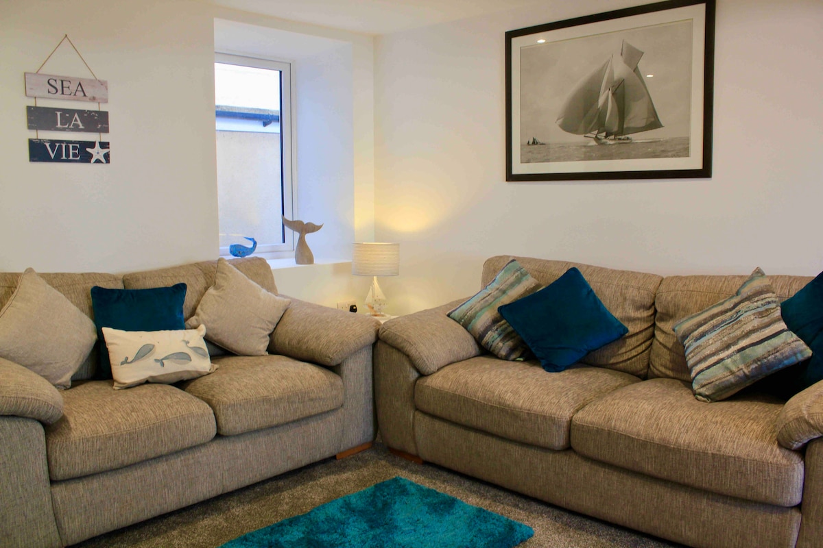 Airbnb performant: Beachside cottage, with stunning river views à Teignmouth