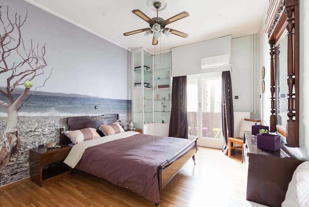Bedroom with double bed