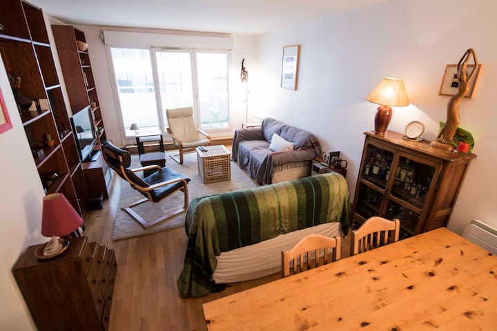 Entire home with 3 bedrooms in Saint-Denis - Appartement 88 m2, Porte de Paris.
Clichy/St Ouen