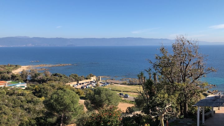 Корсика набережная ул 73 фото Calcatoggio: аренда домов на набережной - Корсика, Франция Airbnb