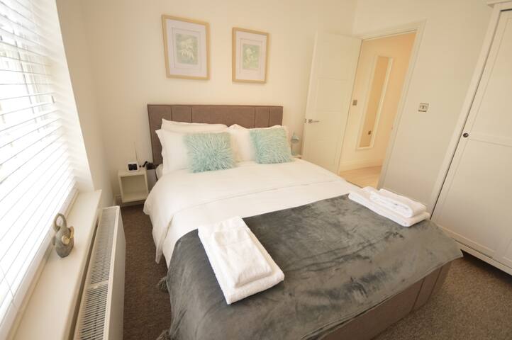 St Anne’s Ct Apt H, 2 bed/6 guests – Indigo Flats gallery image 4