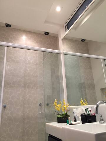 Moderno 3 Quartos, prédio beira-mar no Leblon gallery image 5