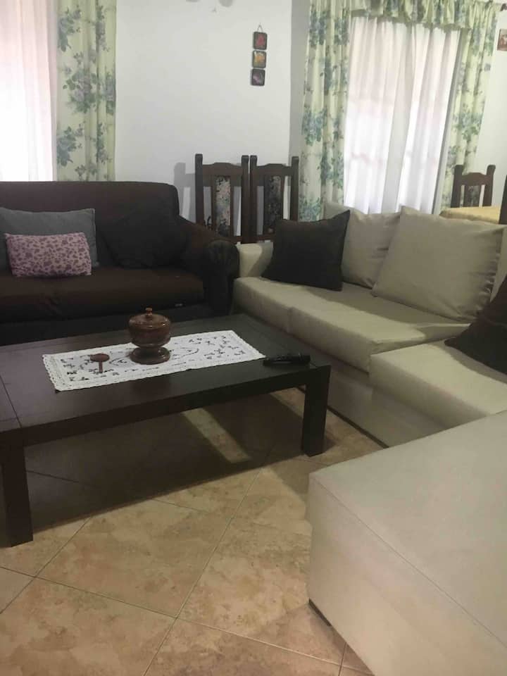 Casa Entre Bosques A Metros Del Centro - Pinamar