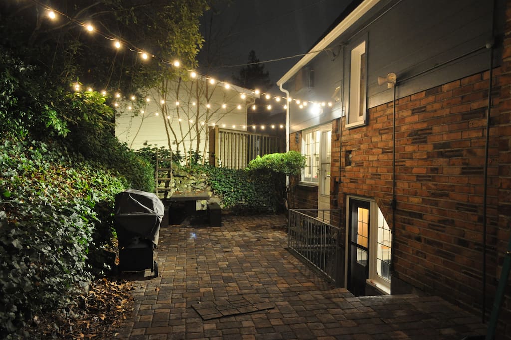 Private Entrance to Basement Suite