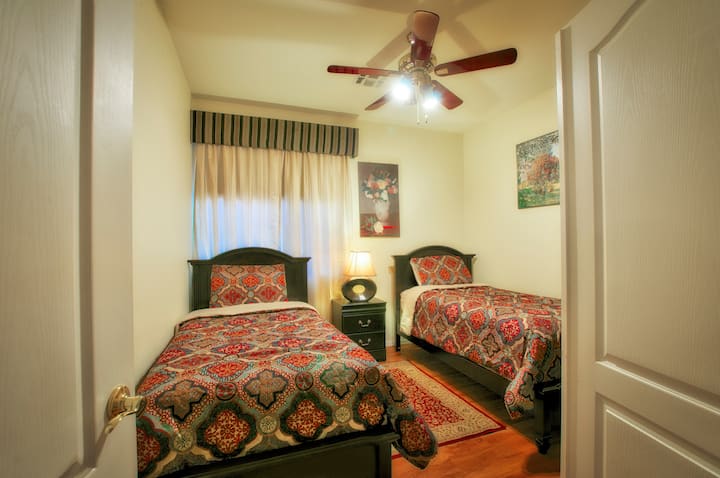 Spálňa 1 _Samostatné postele