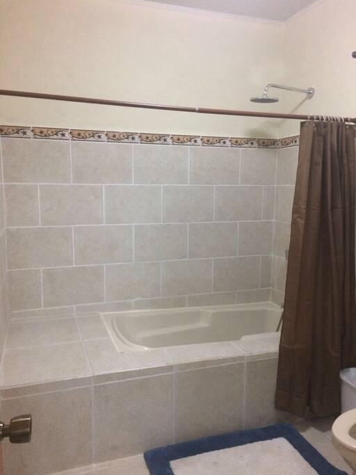 Baño con tina