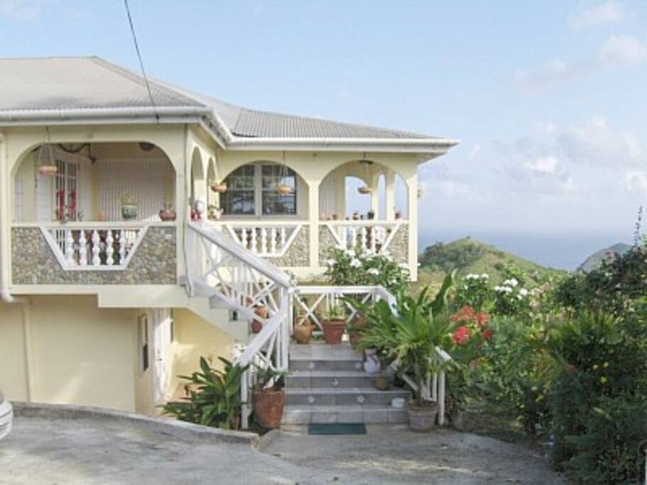 Sundowner - guest apartment on ground floor.