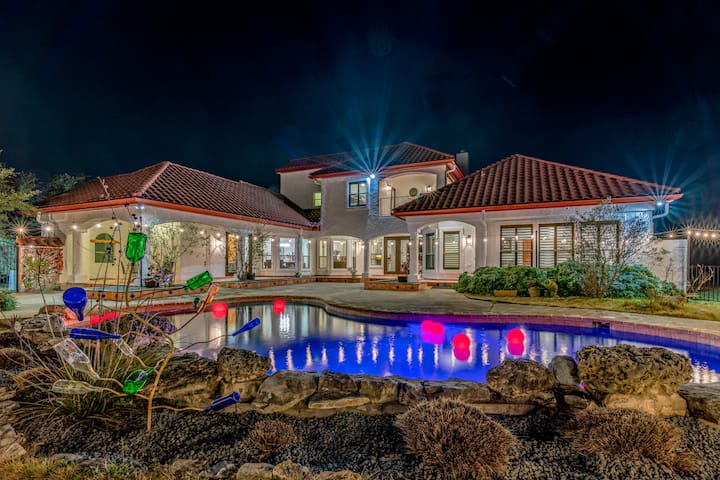 Hill Country Mansion l Event Venue l Pool l Spa gallery image 3