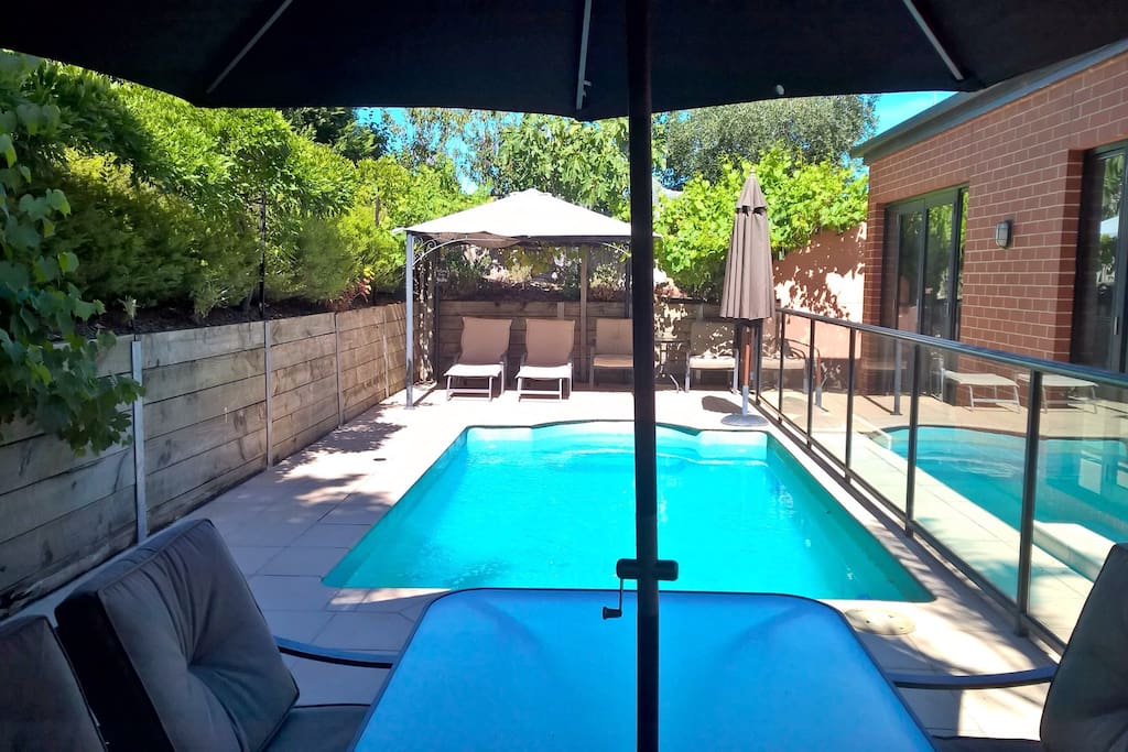 Shared pool area