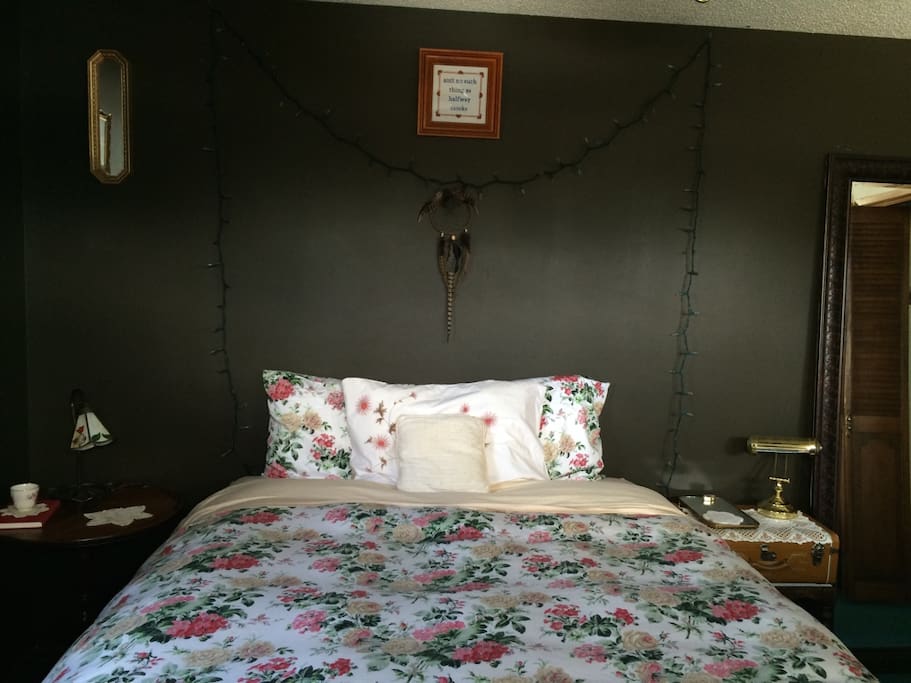 Queen Bed