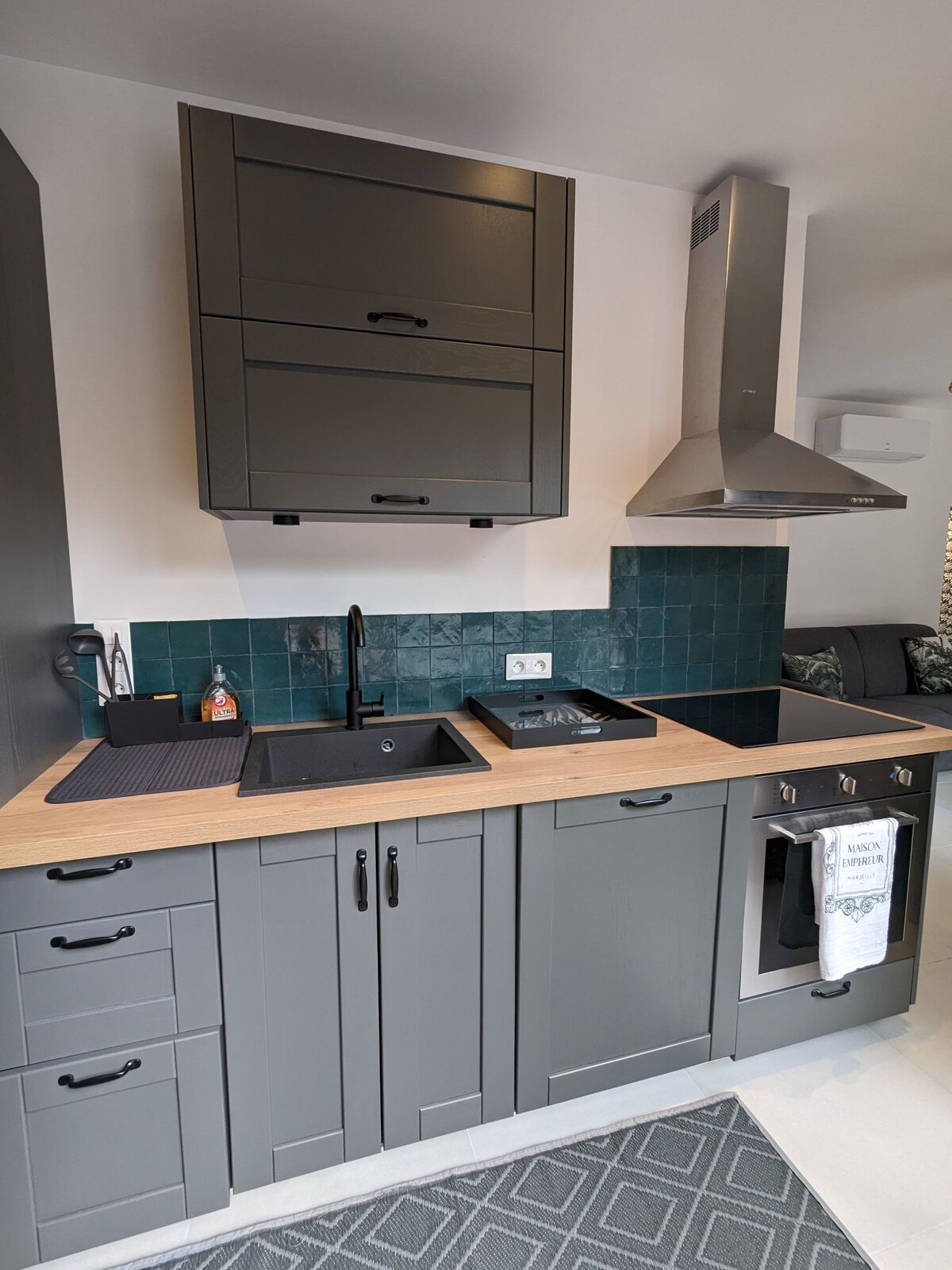 Propriété Airbnb réussie: L'Atelier: charming independent annex à Mâcon