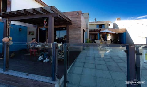 Balneário Rincão SC casa à
a block from the sea