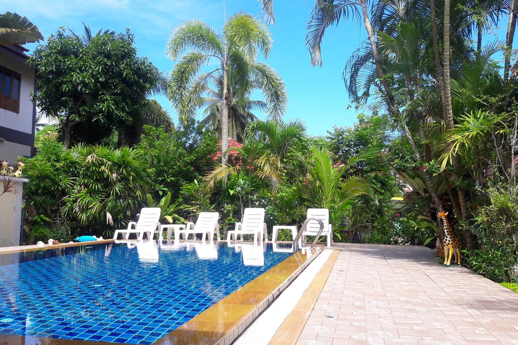 Swimming pool