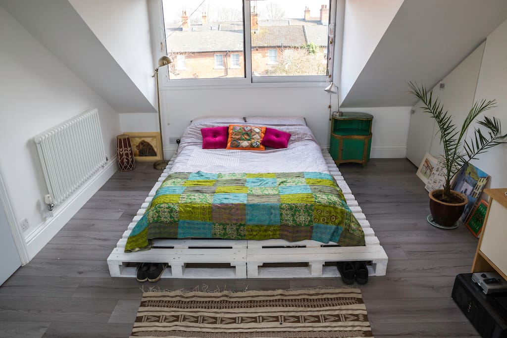 Minimal, stylish room with memory foam matress.