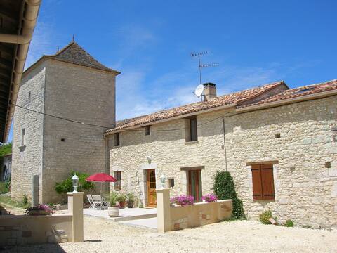 Gite 20 people with heated pool and spa