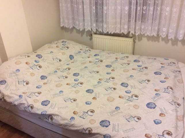 Private Room with perfect location in Bostanci