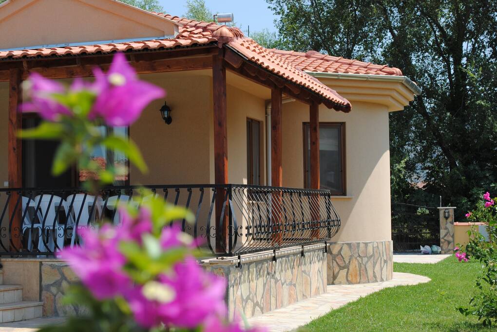 Covered Terrace