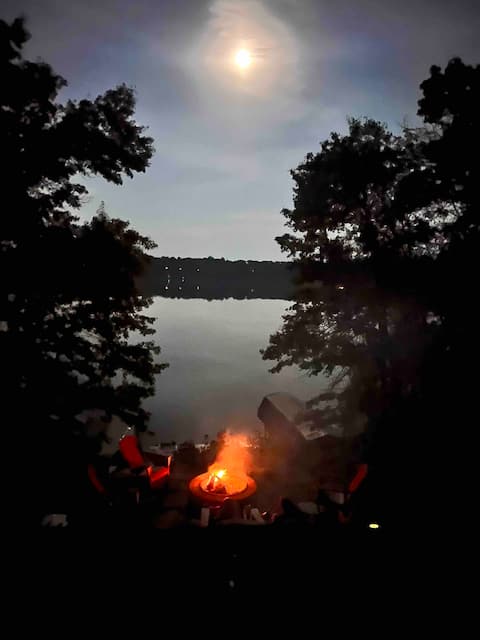 Timberline  Lakeside Lodge