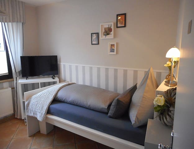 Mühlheim: Combine city proximity with nature - Room # 3