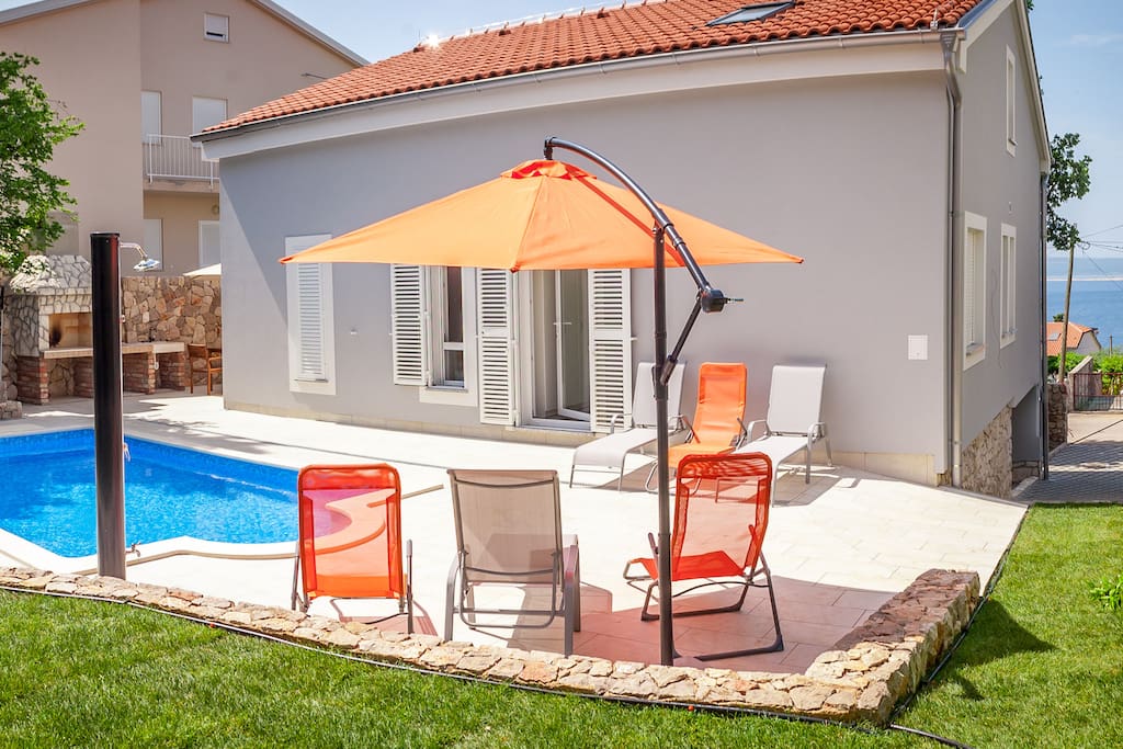 pool and the back side