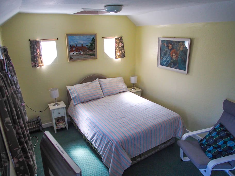 Detached annex bedroom