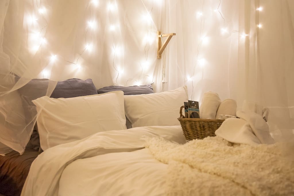 Queen size bed 160x200 cm