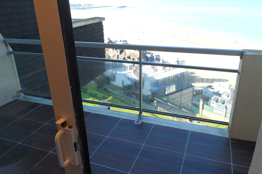 Terrasse et vue mer